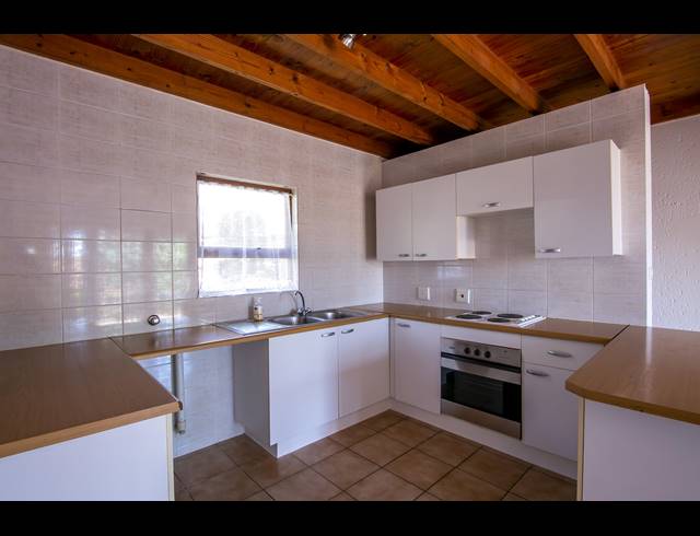 1 BEDROOM DUPLEX TO LET IN ALLEN'S NEK